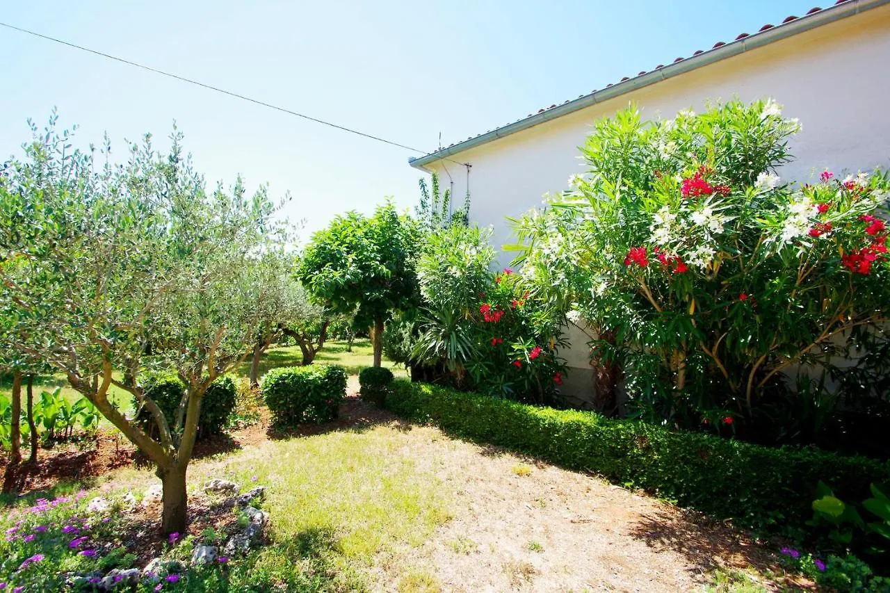 Holiday House In Village Rakalj كرواتيا